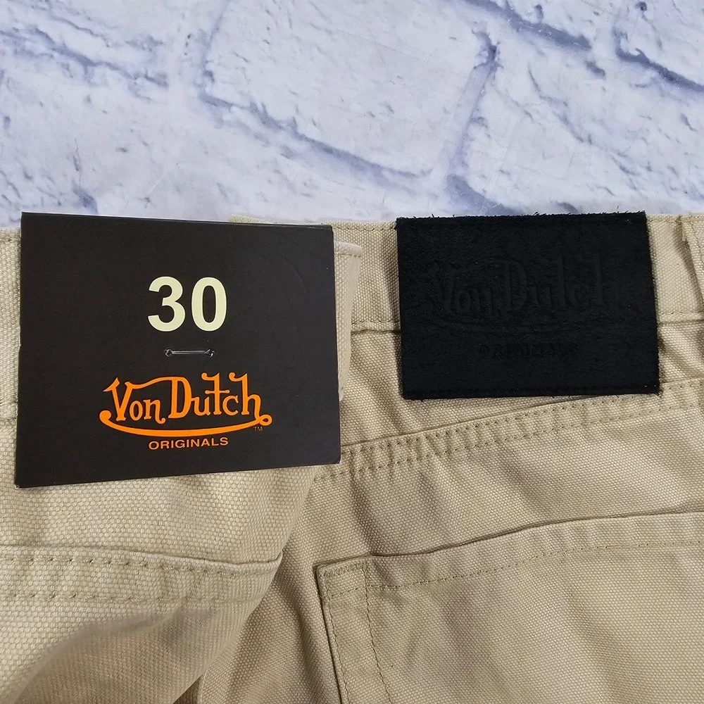 Von Dutch step into